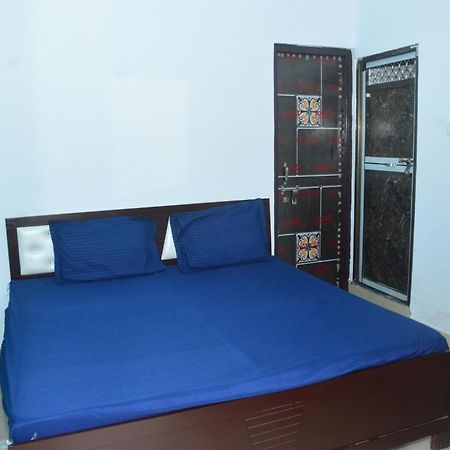 Hotel Chandrasha Villa Ayodhya Dham Ram Mandir 600 Meter Luaran gambar