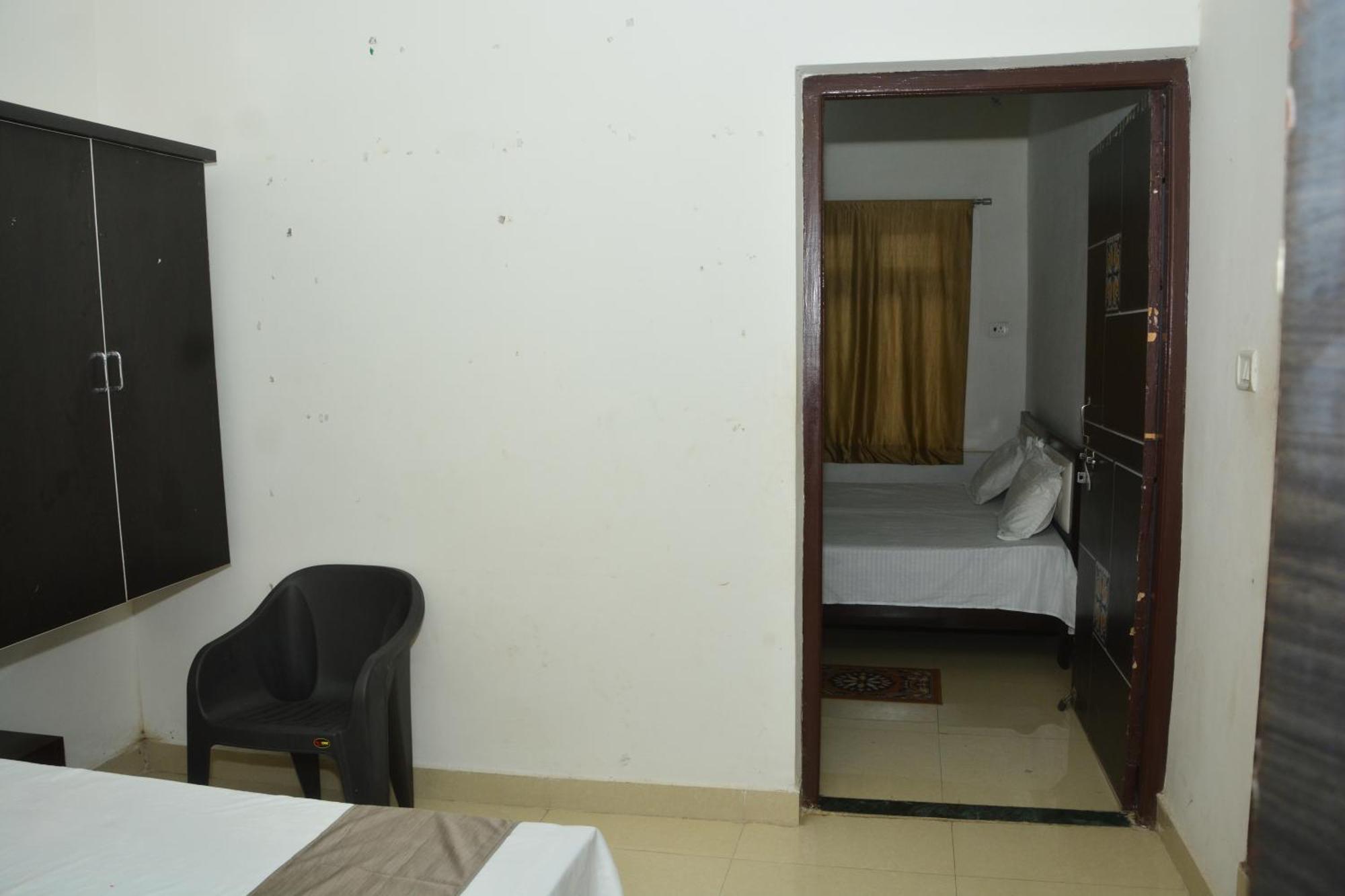 Hotel Chandrasha Villa Ayodhya Dham Ram Mandir 600 Meter Luaran gambar